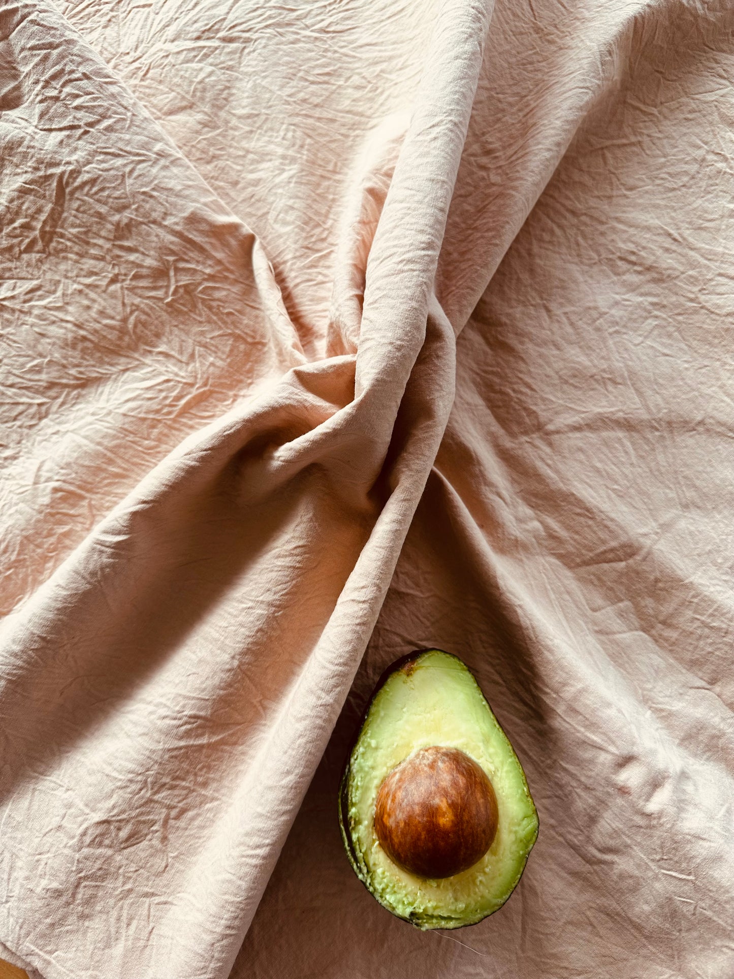 [Limited Edition] Naturally-dyed Cotton Fabrics Using Avocado